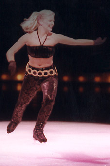 nicole77106.jpg (21791 bytes)